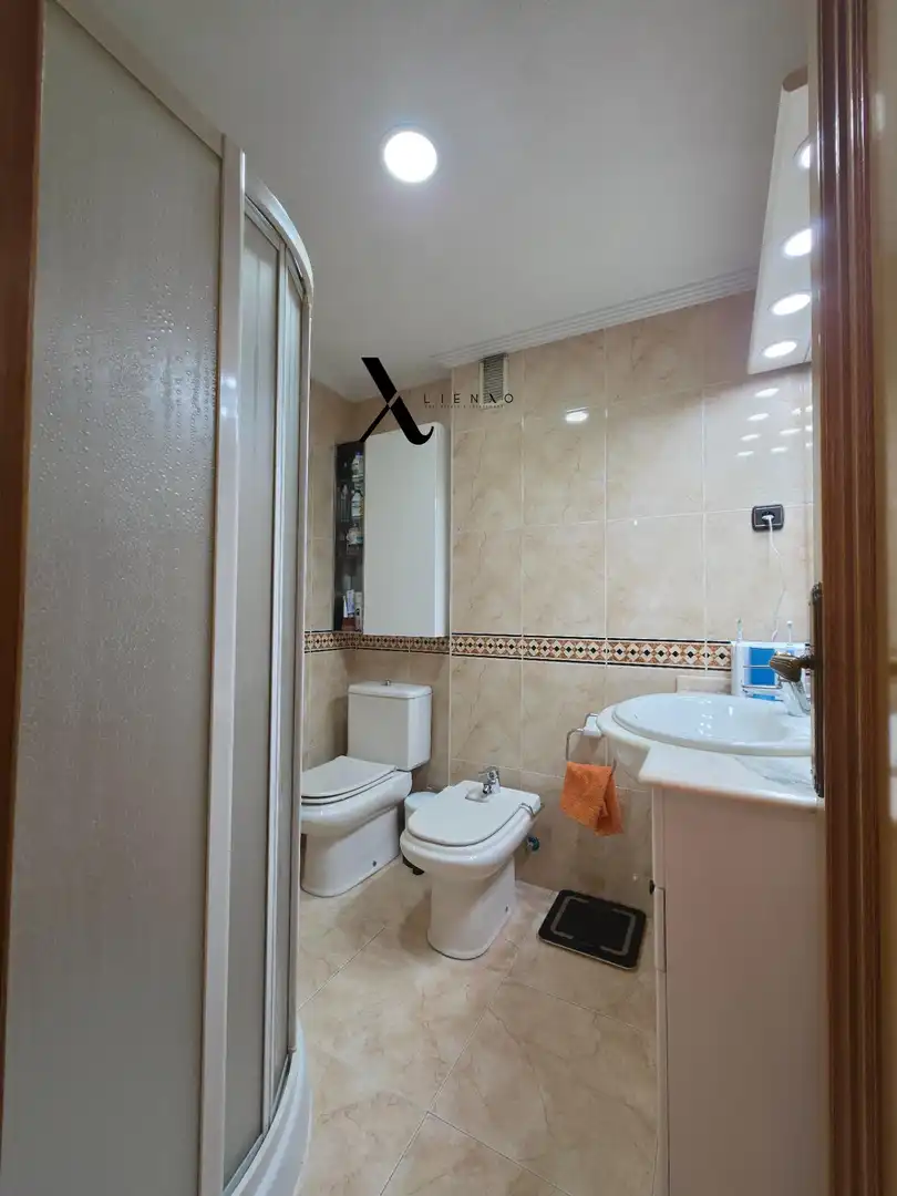 Badezimmer von Wohnung zum Verkauf in Murcia mit Klimaanlage, Heizung und Möbliert