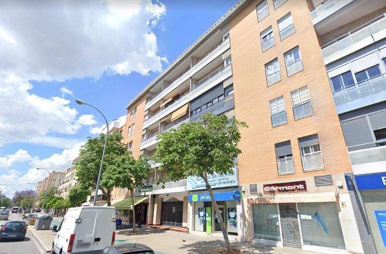 Exterior view of Premises for sale in  Sevilla Capital