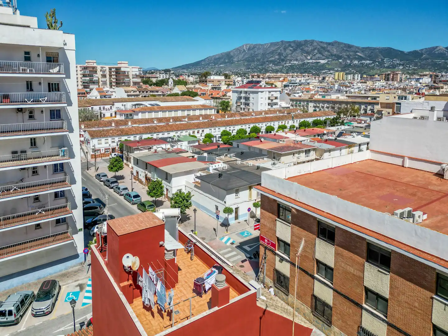 Vista exterior de Pis en venda en Fuengirola amb Aire condicionat, Calefacció i Terrassa