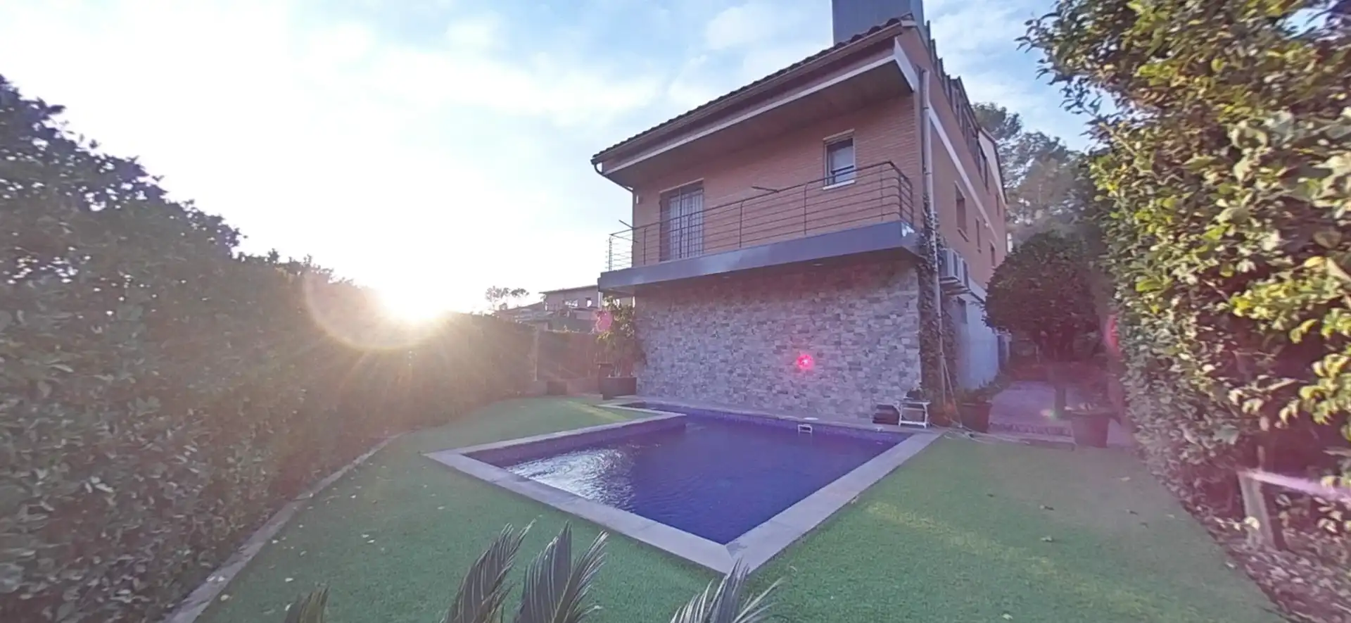 Piscina de Casa o chalet en venta en Sant Esteve Sesrovires con Aire acondicionado, Calefacción y Jardín privado