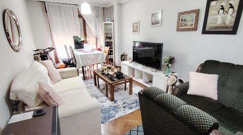 Foto 2 de Pis en venda a Calle Fermín Canella, Laviada, Asturias