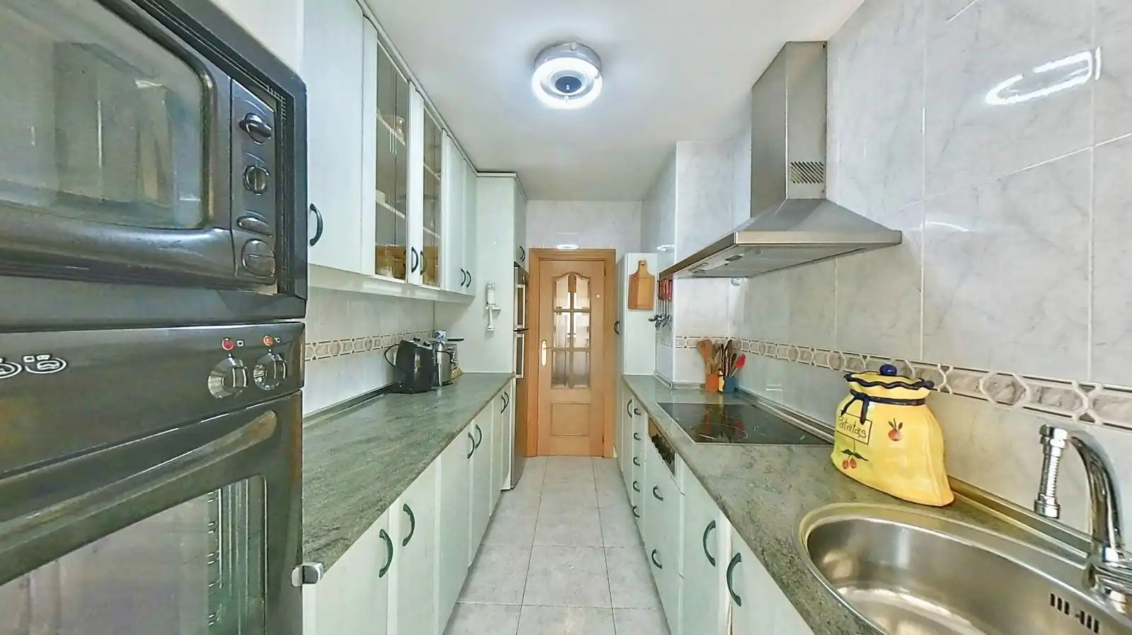 Cocina de Apartamento en venta en Madrid con Calefacción y Trastero