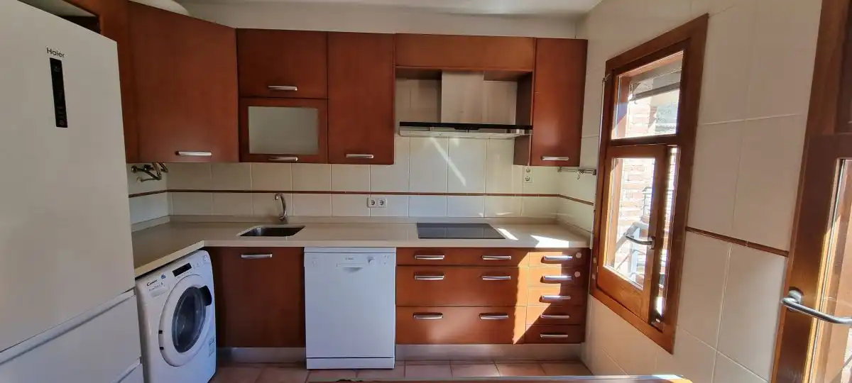 Cuina de Pis en venda en Toledo amb Aire condicionat, Calefacció i Terrassa