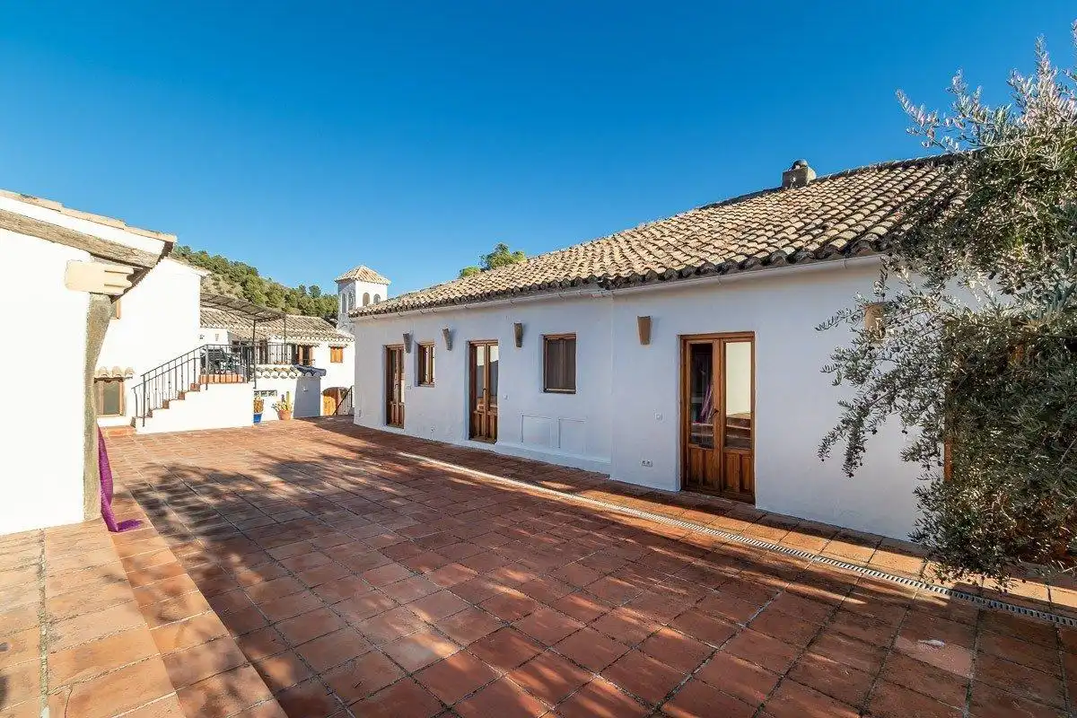 Vista exterior de Casa o chalet en venta en Alcaudete con Aire acondicionado, Calefacción y Jardín privado