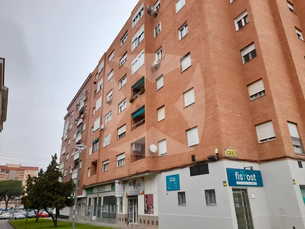 Außenansicht von Geschaftsraum zur Miete in Valdepasillas - La Paz - Huerta Rosales
