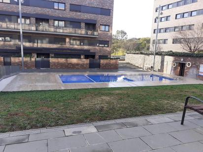 Piscina de Pis en venda en Sabadell amb Parquet, Terrassa i Piscina