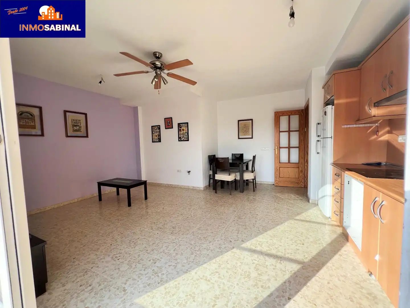 Sala de estar de Piso en venta en Roquetas de Mar con Aire acondicionado, Terraza y Piscina comunitaria