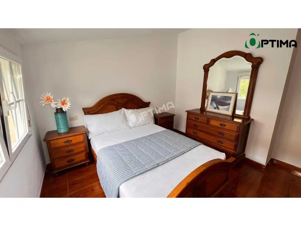 Schlafzimmer von Dachboden zum Verkauf in Muros