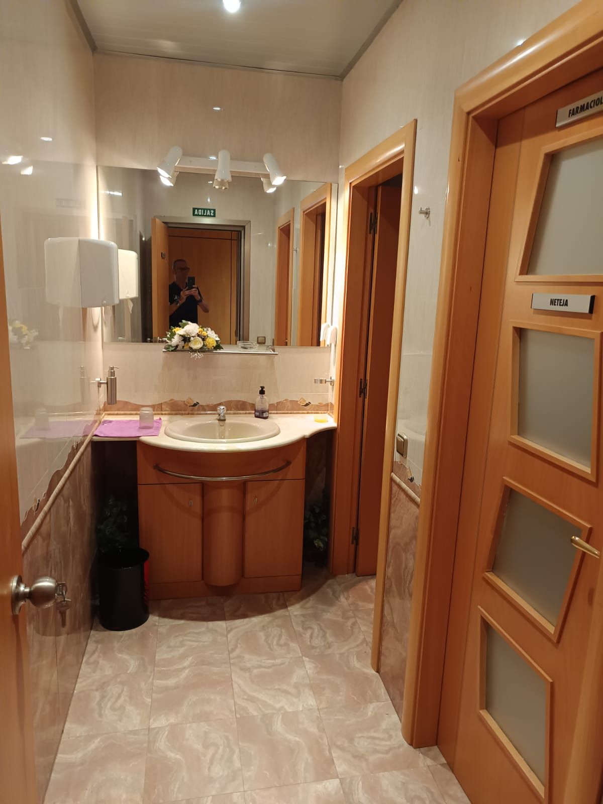 Local de alquiler en del Mil·lenari, Casc Antic - Nou Cambrils