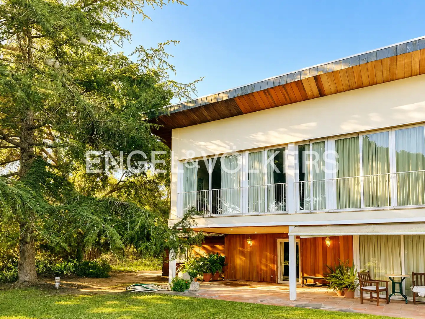 Exterior view of Houses for sale in Sant Andreu de Llavaneres  with Heating, Private garden and Terrace