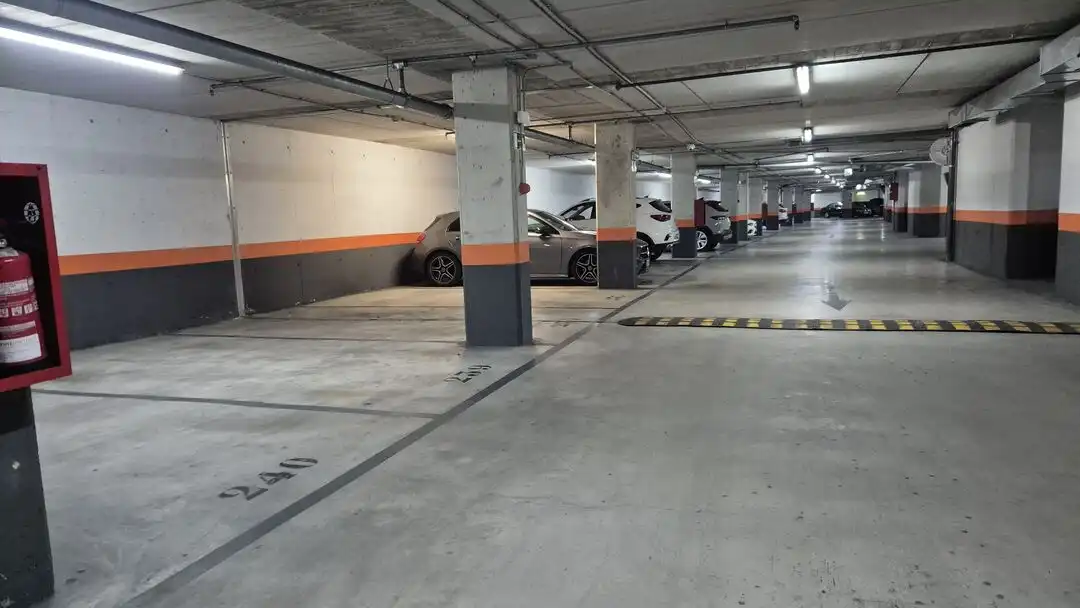 Parking de Garaje en venta en  Pamplona / Iruña