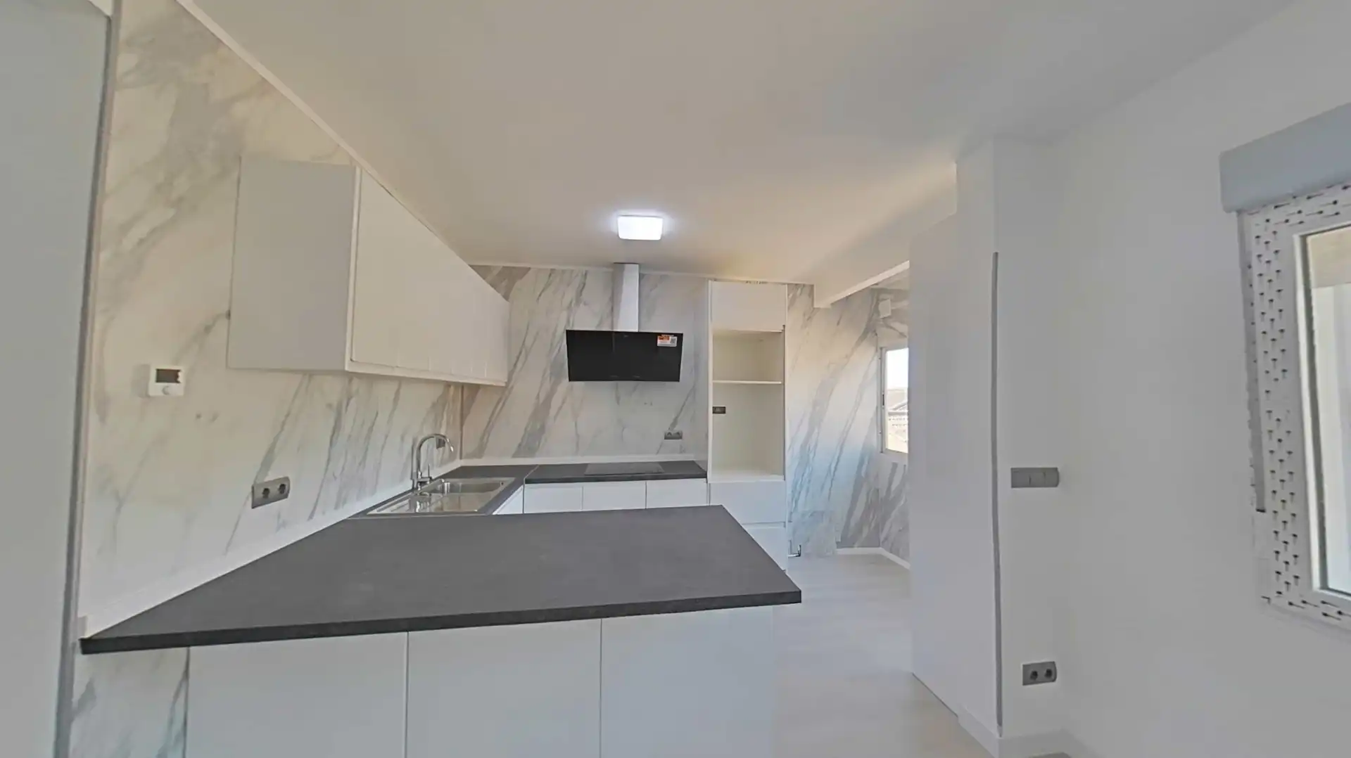 Kitchen of Flat for sale in Yeles  with Heating, Parquet flooring and Terrace