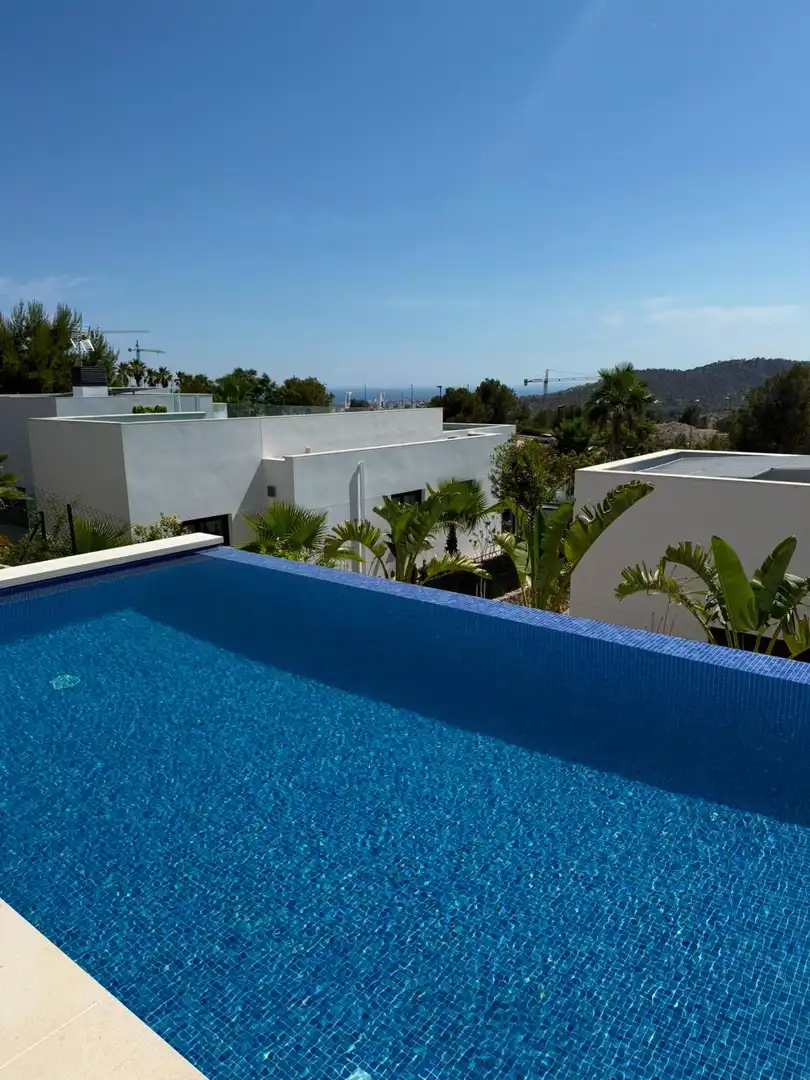 Haus oder Chalet zur Miete in Calle Calle Reina Sofía, Golf Bahía