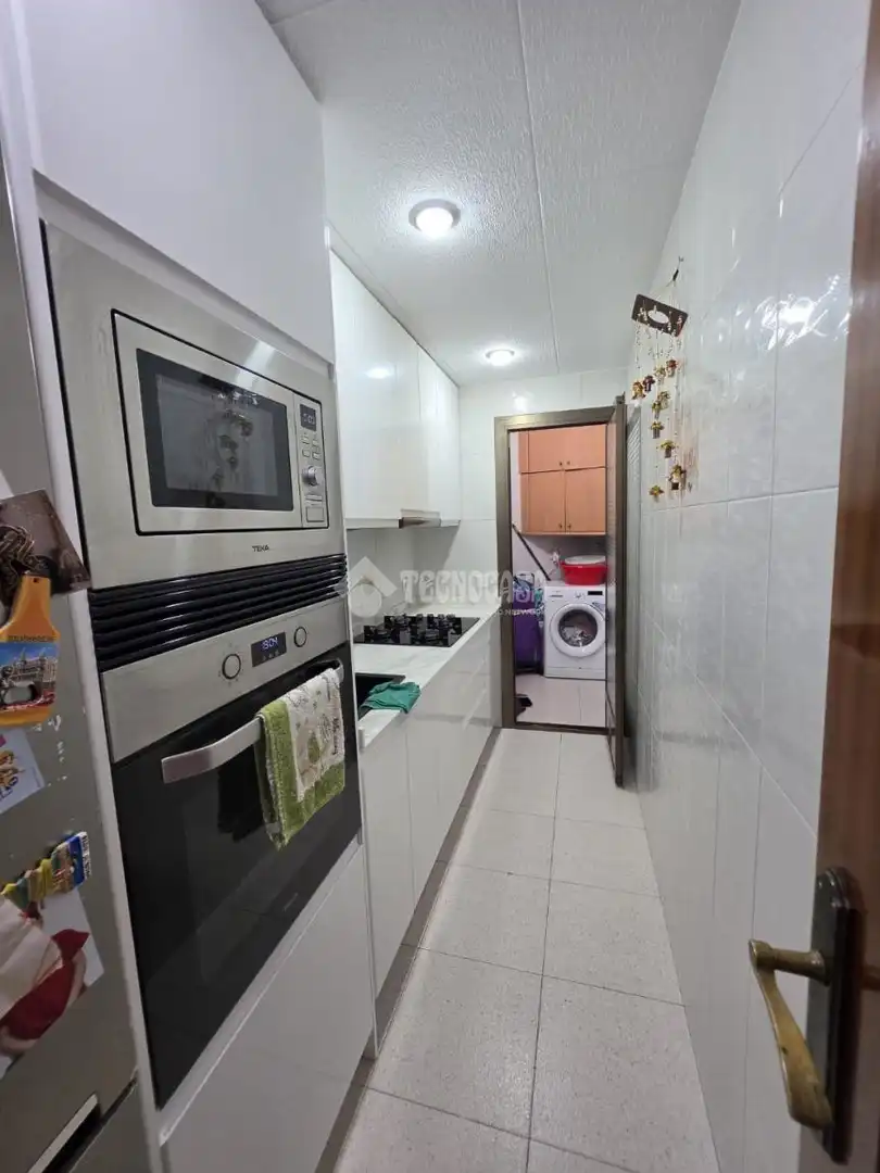 Kitchen of Flat for sale in Barcelona  with Air Conditioner and Heating