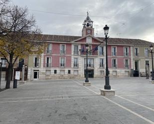 Exterior view of Office to rent in Aranjuez  with Air Conditioner and Balcony