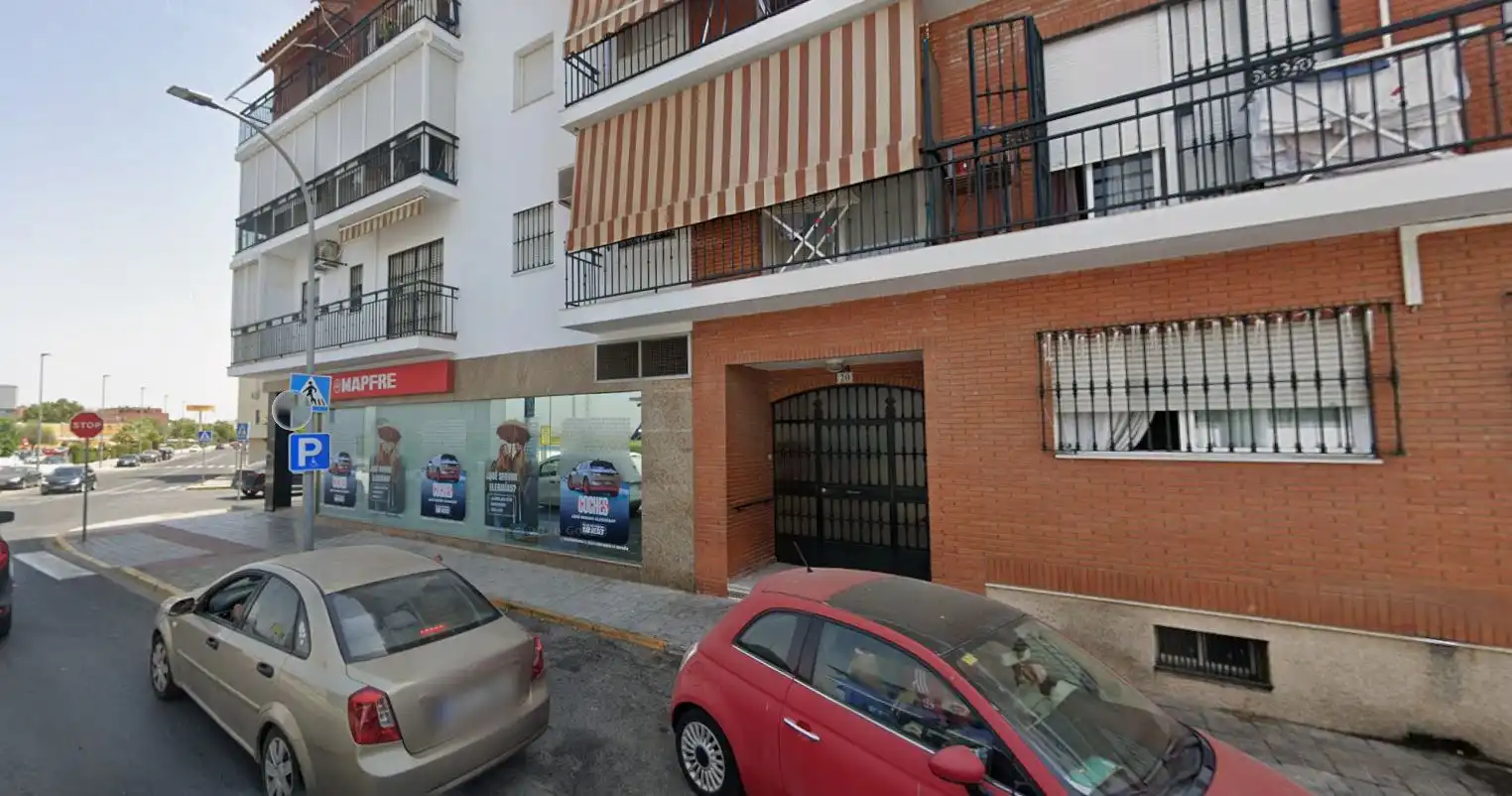 Vista exterior de Casa o xalet en venda en La Rinconada