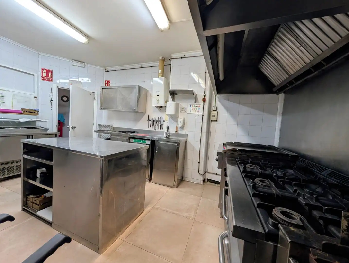 Cocina de Local de alquiler en Cuarte de Huerva