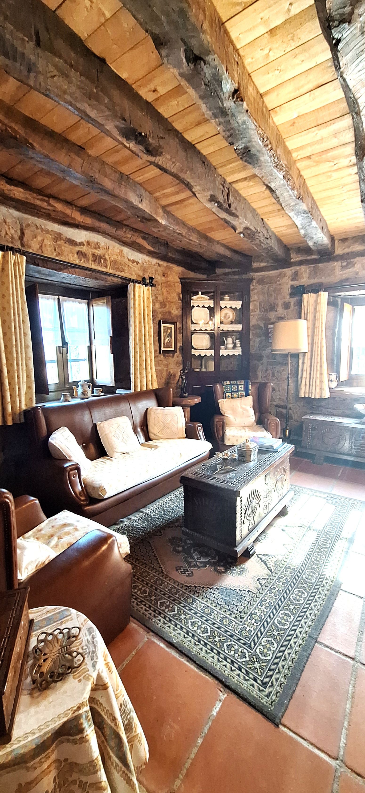 Sala d'estar de Casa o xalet en venda en Brañosera amb Terrassa i Traster