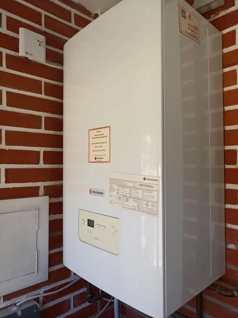 Piso con ascensor en venta en Calle TANGER 20, imagen 5