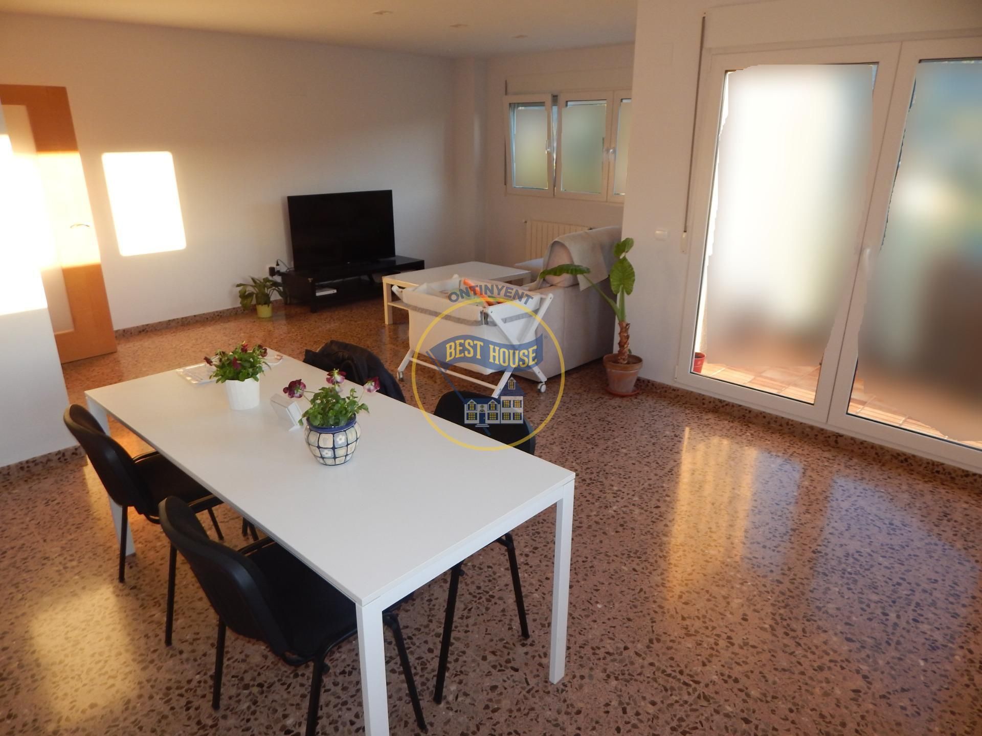 Living room of Flat for sale in Bocairent  with Air Conditioner, Heating and Storage room