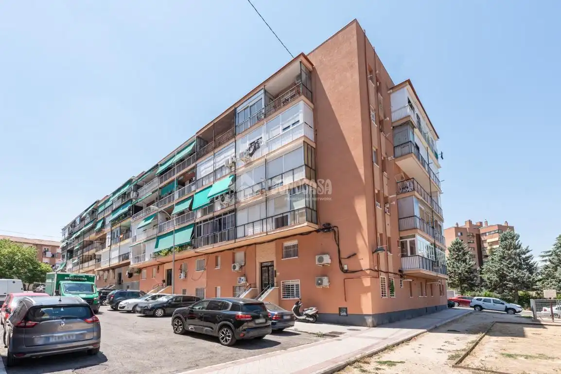Exterior view of Flat for sale in Madrid  with Air Conditioner and Heating