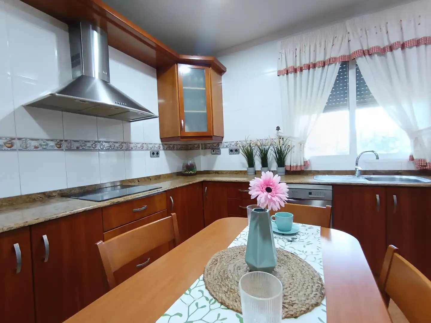 Cuina de Casa o xalet en venda en Murcia amb Aire condicionat, Calefacció i Jardí privat