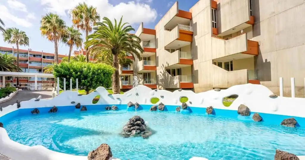 Piscina de Piso de alquiler en Arona con Terraza, Amueblado y Internet