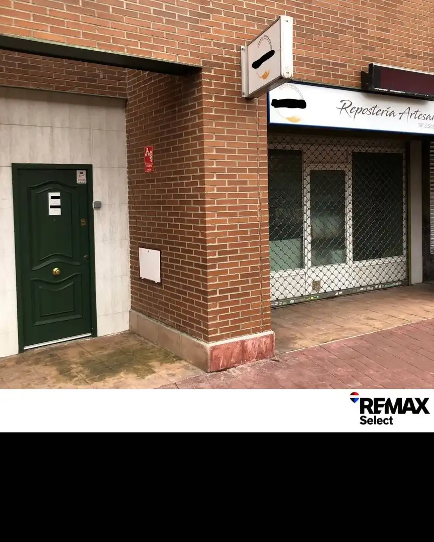 Parking of Commercial properties for sale in Móstoles  with Air Conditioner and Furnished