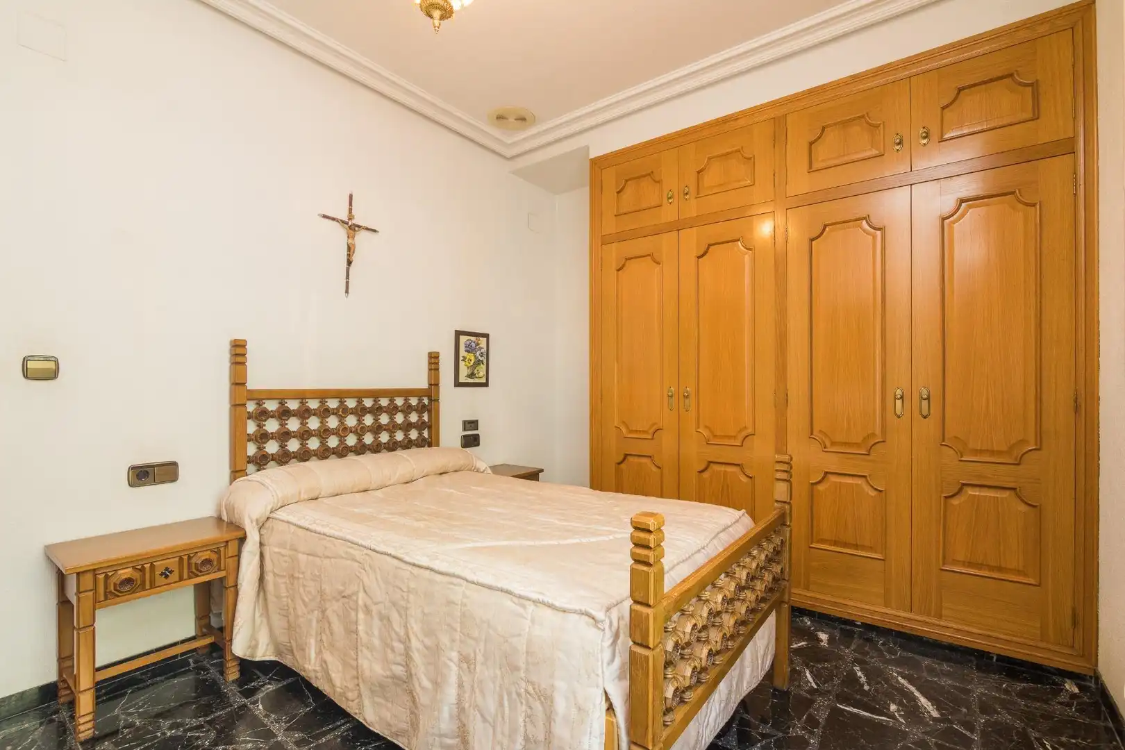 Dormitori de Casa o xalet en venda en Elche / Elx amb Jardí privat, Terrassa i Piscina