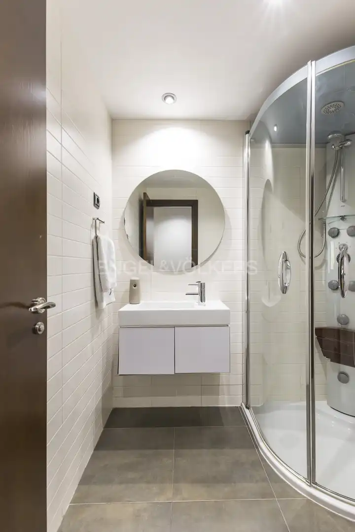 Bathroom of Flat for rent in Madrid  with Air Conditioner, Heating and Swimming Pool