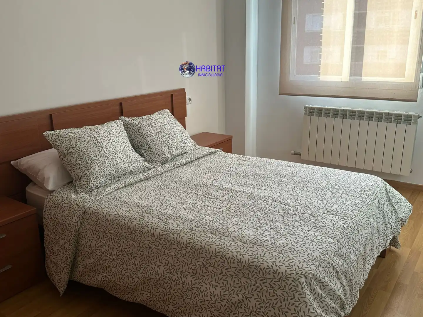 Bedroom of Flat for rent in Granada  with Air Conditioner, Heating and Furnished