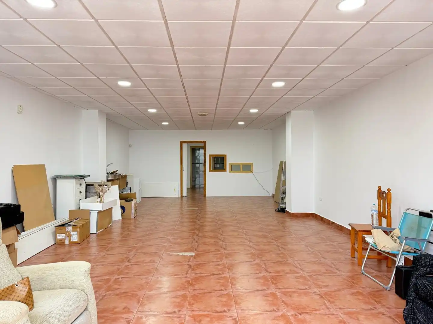 Locale commerciale in vendita a Zona de la Vega