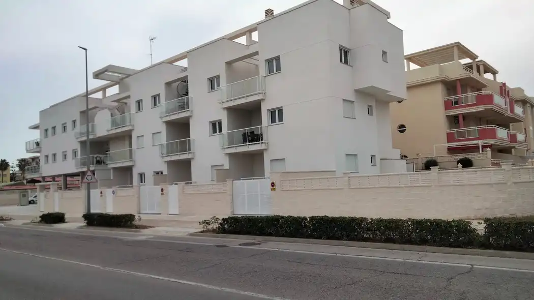 Vista exterior de Apartament en venda en Xeraco amb Aire condicionat, Terrassa i Traster