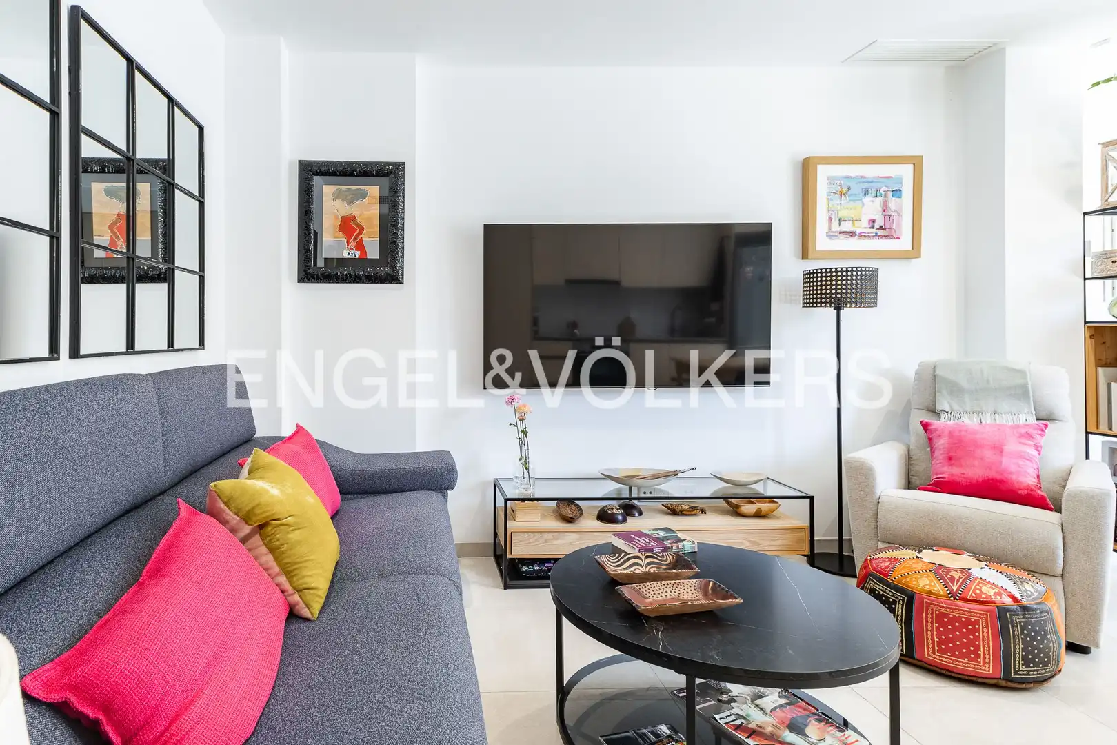 Sala de estar de Piso en venta en Sant Cugat del Vallès con Aire acondicionado, Calefacción y Jardín privado