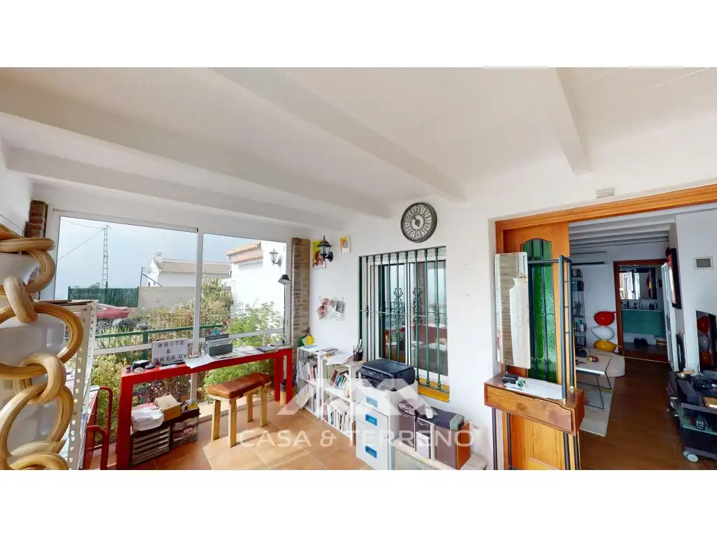 Vista exterior de Casa o xalet en venda en Arenas amb Aire condicionat, Jardí privat i Terrassa
