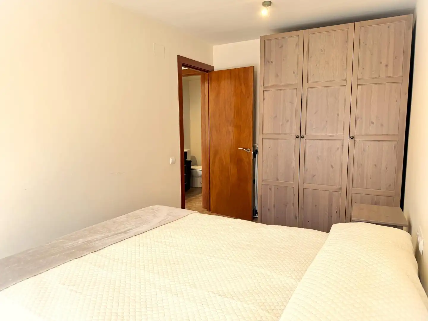 Schlafzimmer von Wohnung zum Verkauf in Guardiola de Berguedà mit Heizung und Ofen