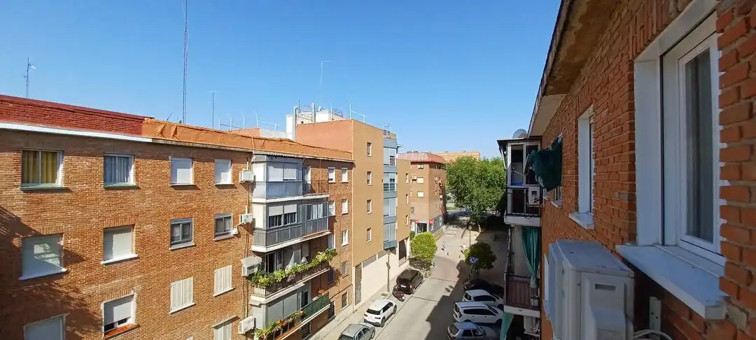 Vista exterior de Piso en venta en Madrid con Aire acondicionado, Calefacción y Terraza