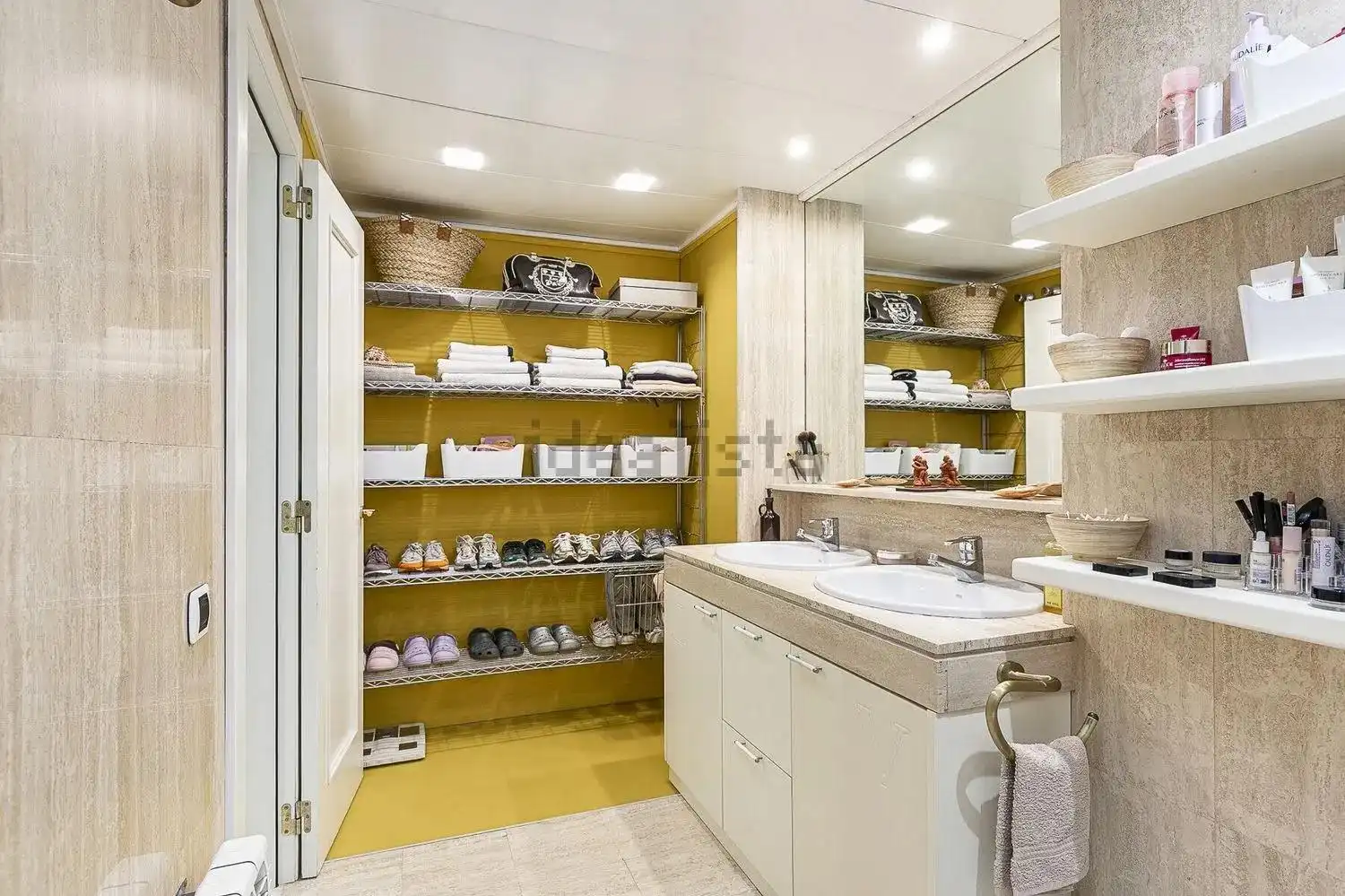 Baño de Piso en venta en Sitges con Calefacción, Terraza y Piscina comunitaria