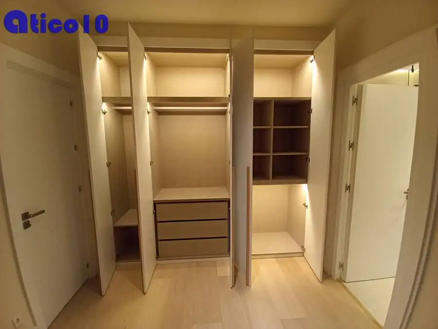 Flat for rent in Calle Asturias, Parque San Francisco - Uría