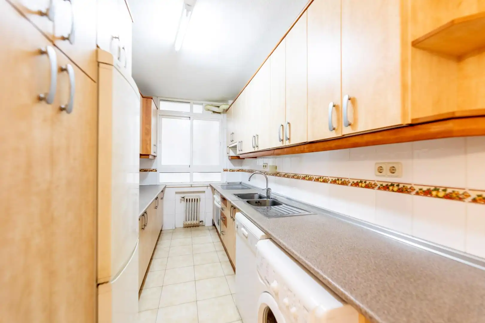 Cocina de Piso en venta en Madrid con Calefacción