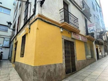 Local comercial en venda a Casco Antiguo