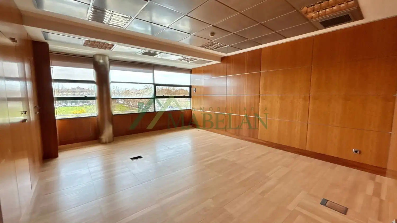 Oficina con ascensor en venta en El Pinar - Punta Galea, imagen 29