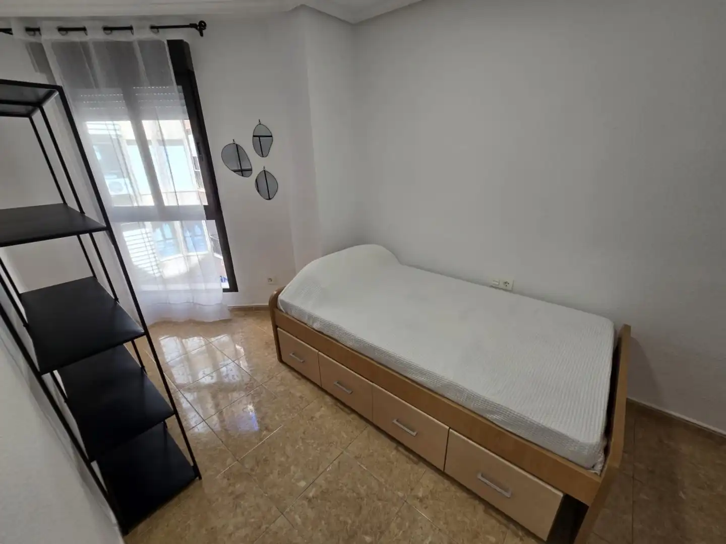 Habitación de Piso en venta en Águilas con Balcón