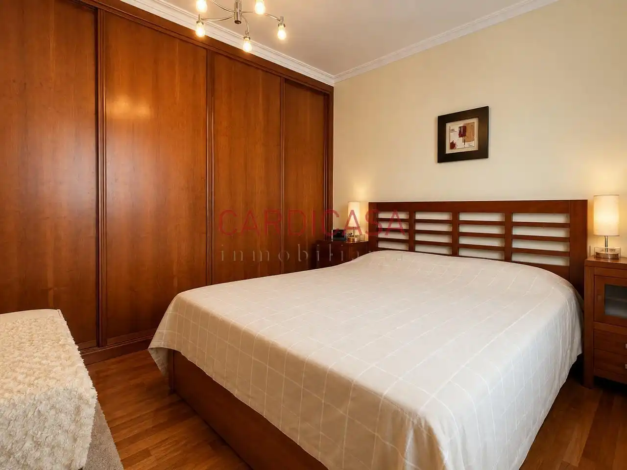 Dormitori de Àtic en venda en Vigo  amb Calefacció, Parquet i Terrassa