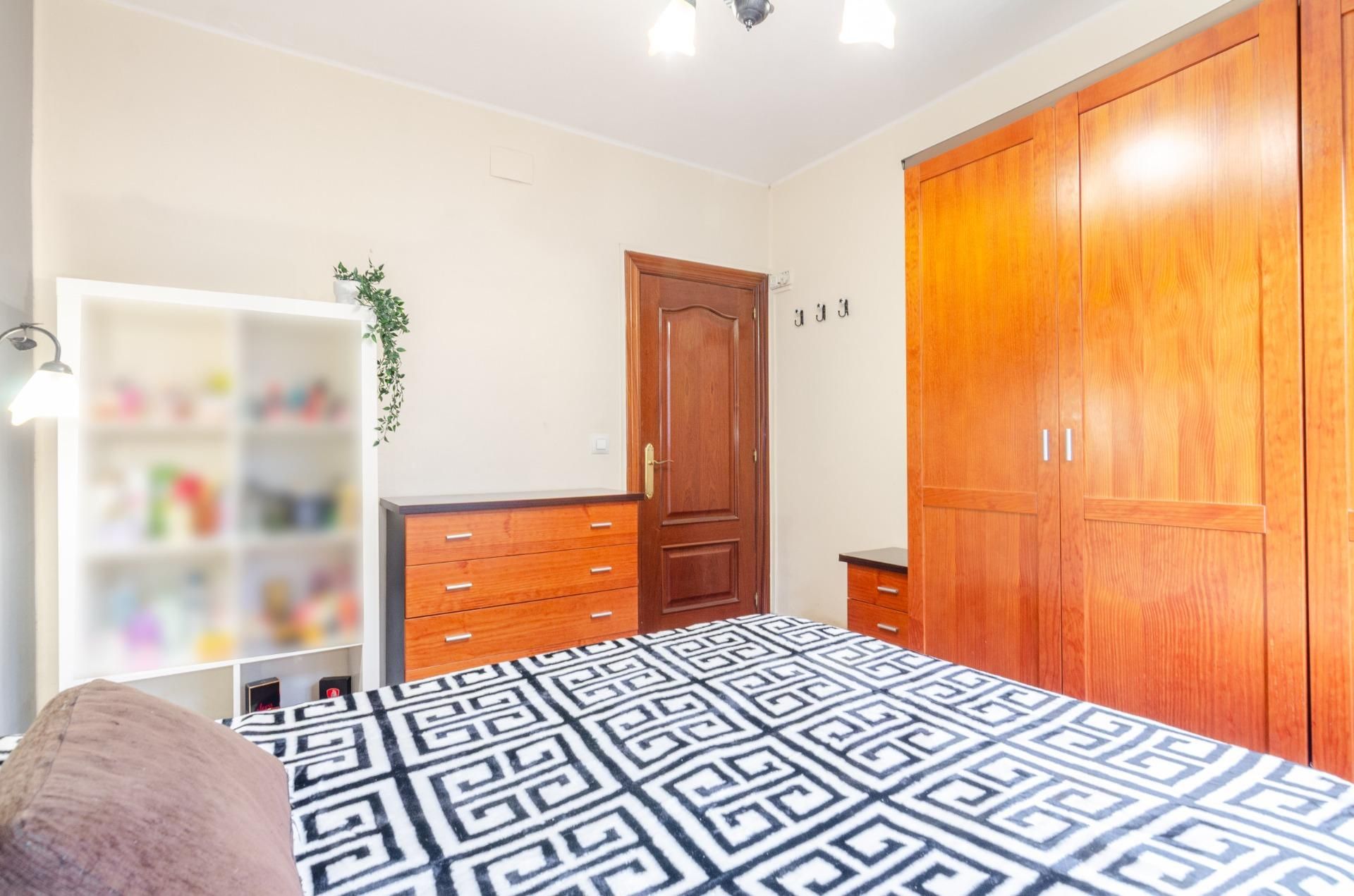 Dormitori de Pis en venda en Mieres (Asturias) amb Calefacció, Traster i Balcó