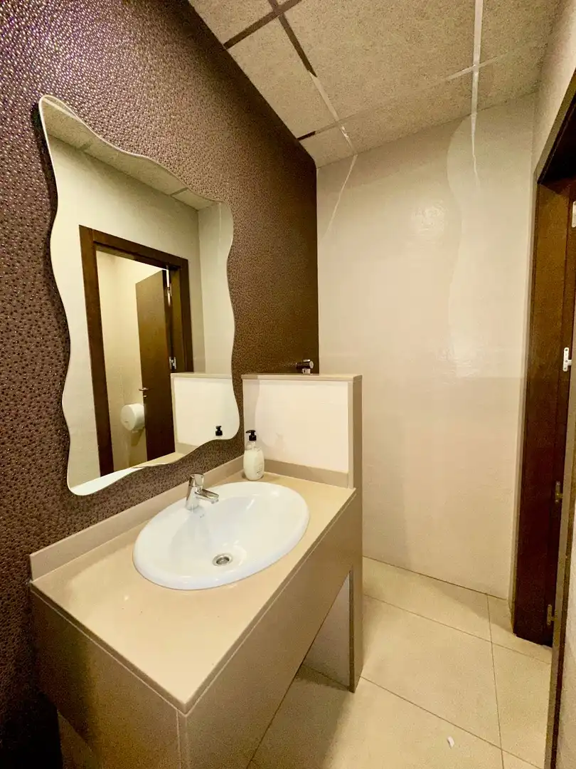 Local en venta en Corts Valencianes, Piscinas