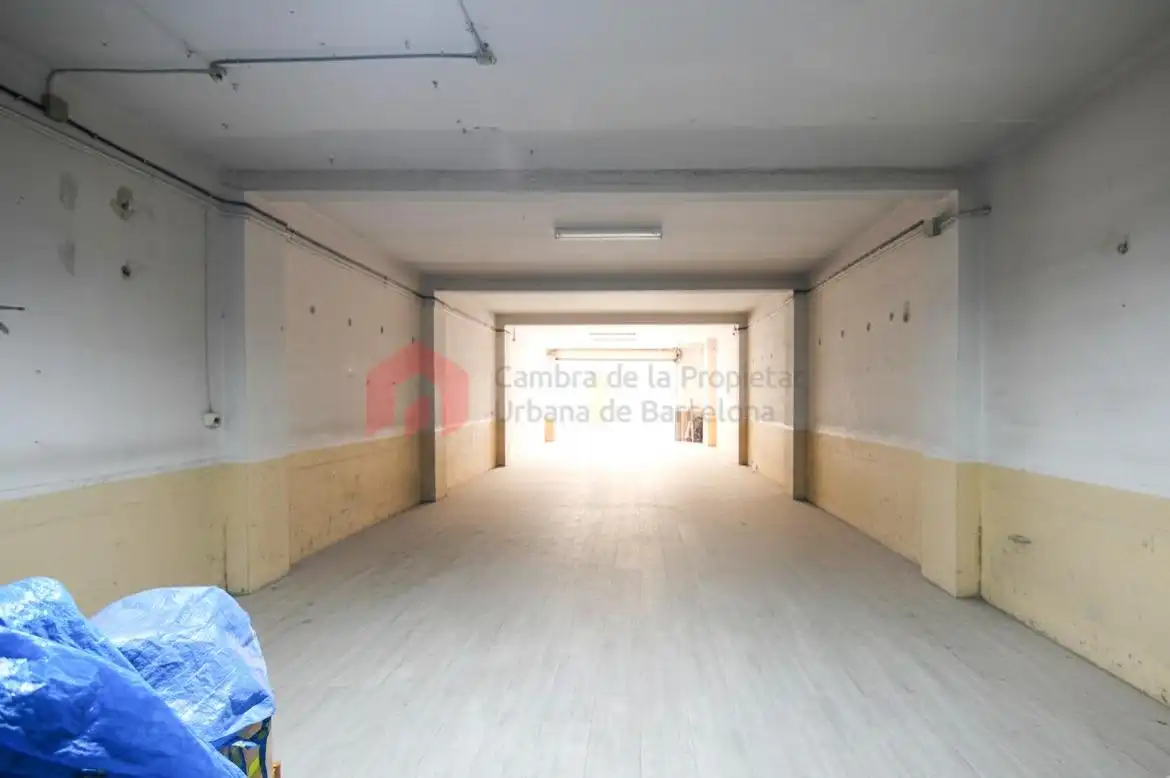 Local comercial en venda a PRAT DE LA RIBA, imagen 2