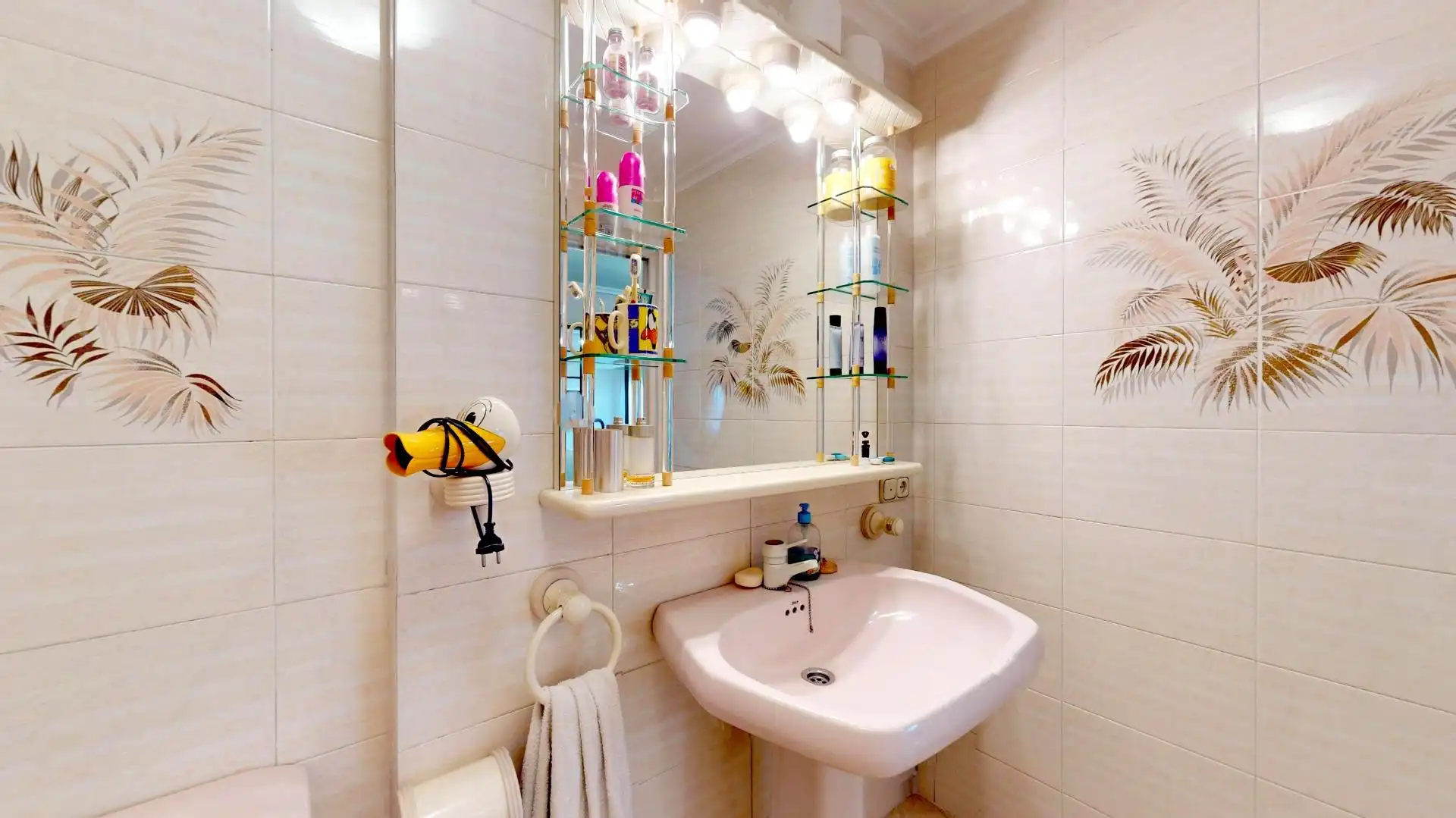 Baño de Piso en venta en Córdoba con Aire acondicionado, Terraza y Alarma