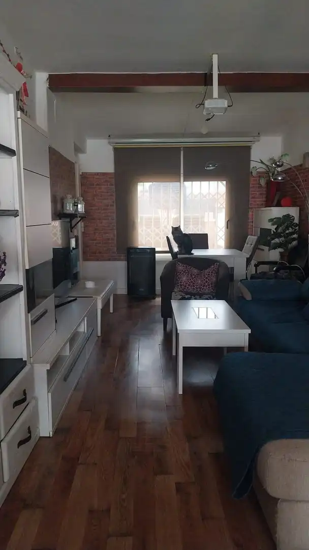 Sala de estar de Casa adosada en venta en Esparreguera con Aire acondicionado, Calefacción y Jardín privado