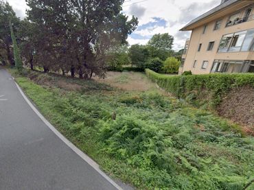 Terreno residencial en venta en Rúa Xermolos 50
